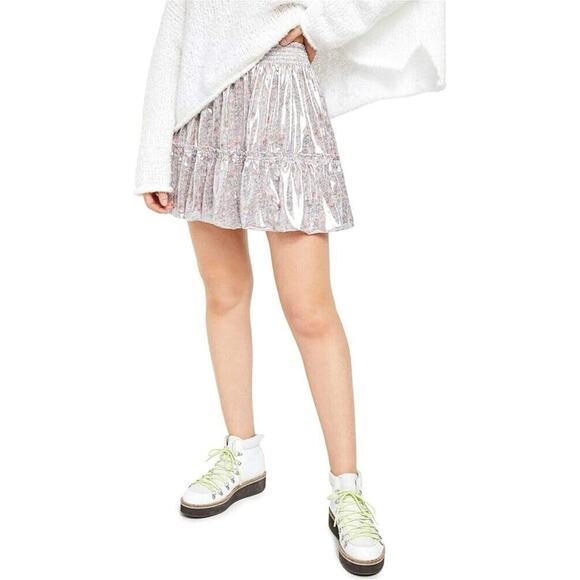 Free People Dresses & Skirts - NEW Free People M In A Bubble Satin Pull On Lined Elastic Waist Mini Skirt